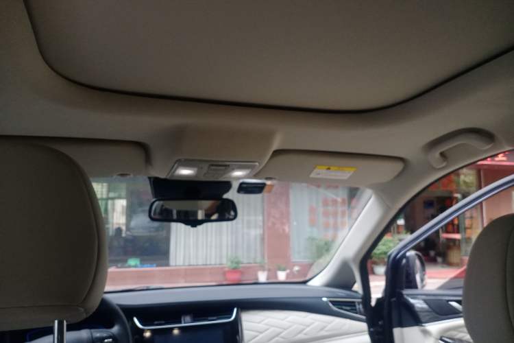 Used CHANGAN OSHAN Cosmos 2019 1.5T Automatic Smart Version China VI Standard Headliner