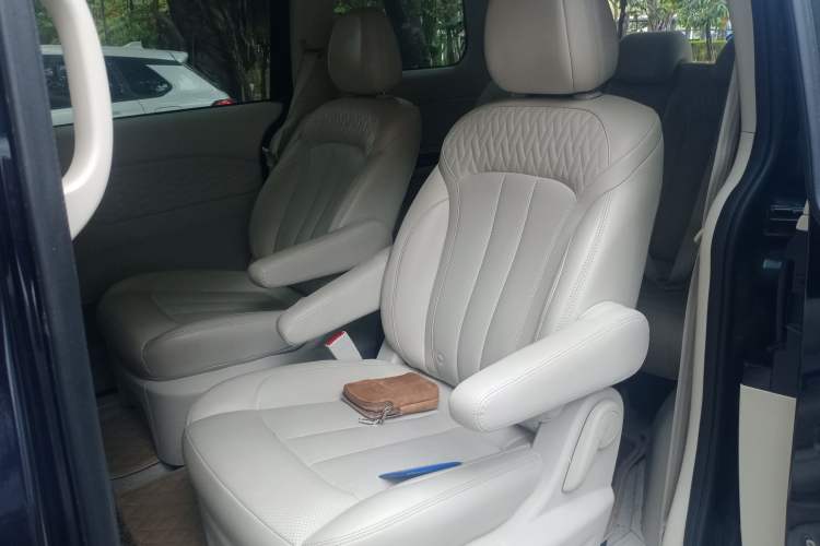 Used CHANGAN OSHAN Cosmos 2019 1.5T Automatic Smart Version China VI Standard Left Rear Seat