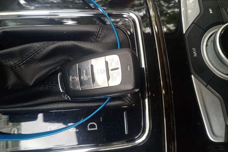 Used CHANGAN OSHAN Cosmos 2019 1.5T Automatic Smart Version China VI Standard Vehicle Key