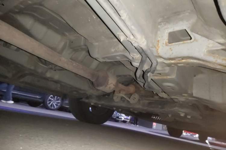 Used CHANGAN OSHAN Cosmos 2019 1.5T Manual Smart Version China V Standard Chassis Front Right