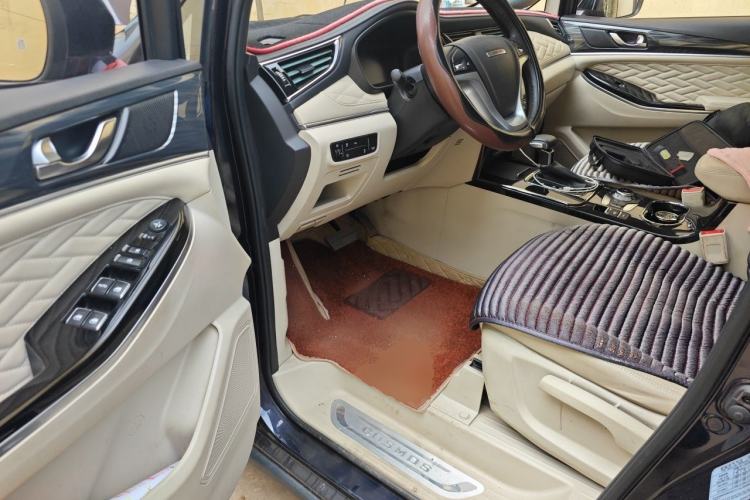 Used CHANGAN OSHAN Cosmos 2019 1.5T Automatic Smart Version China VI Standard Driver Seat