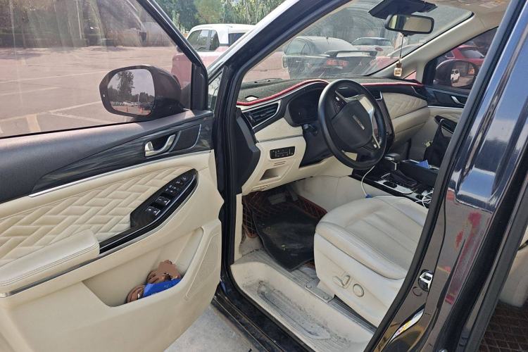 Used CHANGAN OSHAN Cosmos 2019 1.5T Automatic Flagship Version China VI Standard Driver Seat