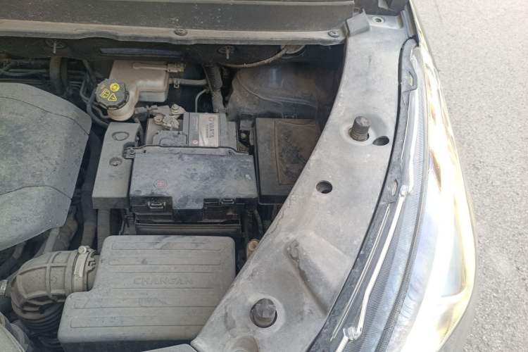 Used CHANGAN OSHAN Cosmos 2019 1.5T Manual Elite Version China V Standard Engine Bay Left