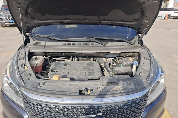 Used CHANGAN OSHAN Cosmos 2019 1.5T Automatic Flagship Version China VI Standard Engine Bay