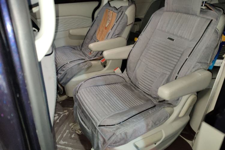 Used CHANGAN OSHAN Cosmos 2019 1.5T Automatic Flagship Version China VI Standard Interior 4