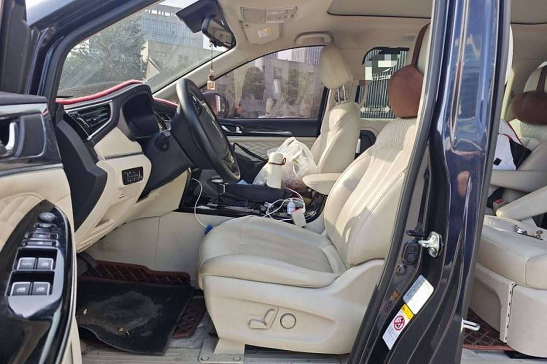 Used CHANGAN OSHAN Cosmos 2019 1.5T Automatic Flagship Version China VI Standard Left Front Seat