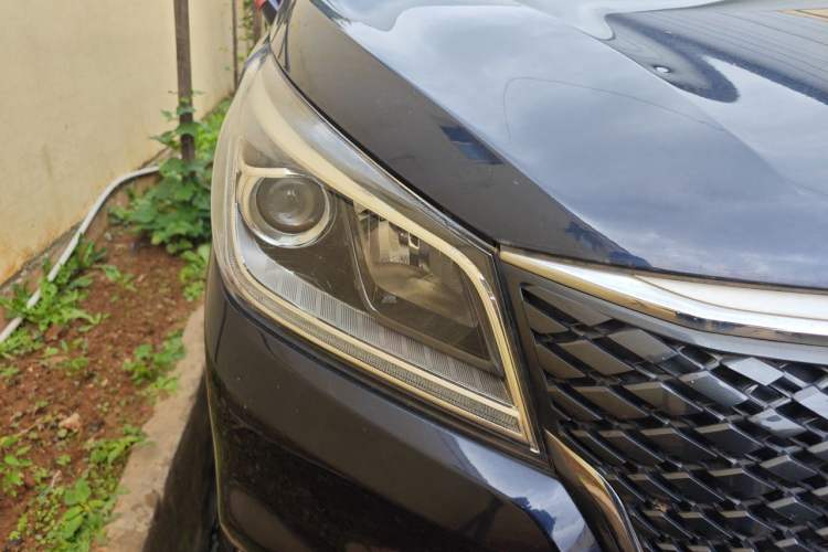 Used CHANGAN OSHAN Cosmos 2019 1.5T Automatic Smart Version China VI Standard Right Front Headlight