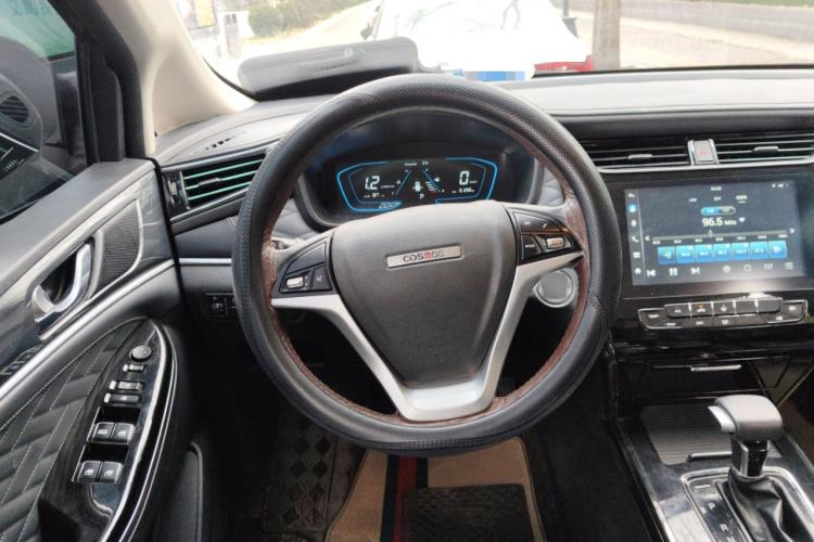 Used CHANGAN OSHAN Cosmos 2019 1.5T Automatic Elite Version China VI Standard Steering Wheel