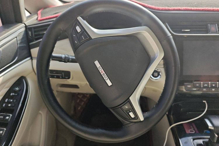 Used CHANGAN OSHAN Cosmos 2019 1.5T Automatic Flagship Version China VI Standard Steering Wheel