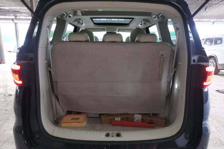 Used CHANGAN OSHAN Cosmos 2019 1.5T Manual Flagship Version China V Standard Trunk