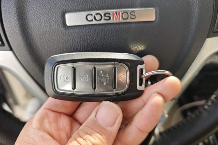 Used CHANGAN OSHAN Cosmos 2019 1.5T Automatic Flagship Version China VI Standard Vehicle Key