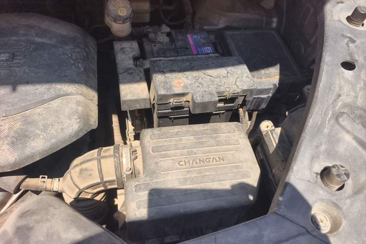 Used CHANGAN OSHAN Cosmos 2019 1.5T Manual Smart Version China V Standard Engine Bay Left