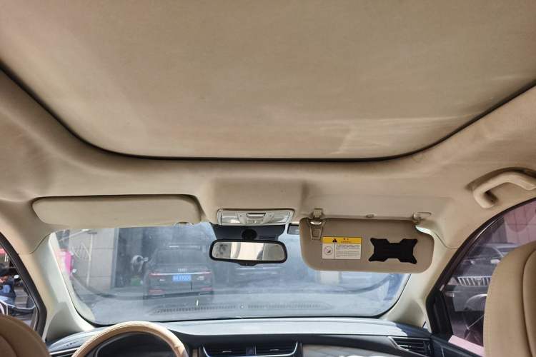 Used CHANGAN OSHAN Cosmos 2019 1.5T Manual Smart Version China V Standard Headliner
