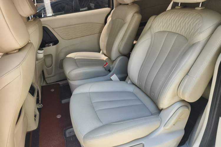 Used CHANGAN OSHAN Cosmos 2019 1.5T Manual Smart Version China V Standard Left Rear Seat