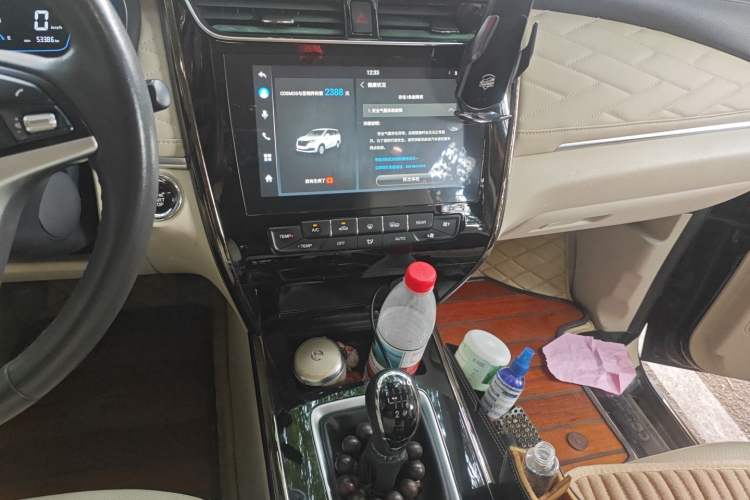 Used CHANGAN OSHAN Cosmos 2019 1.5T Manual Flagship Version China V Standard Audio And AC Panel