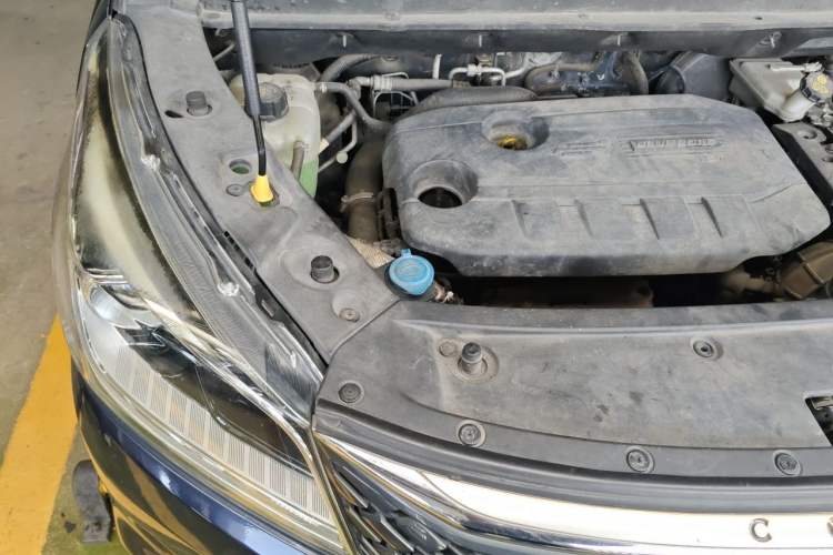 Used CHANGAN OSHAN Cosmos 2019 1.5T Manual Smart Version China V Standard Engine Bay Right