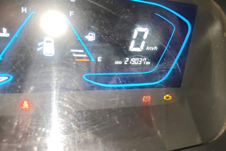 Used CHANGAN OSHAN Cosmos 2019 1.5T Manual Smart Version China V Standard Odometer Close Up