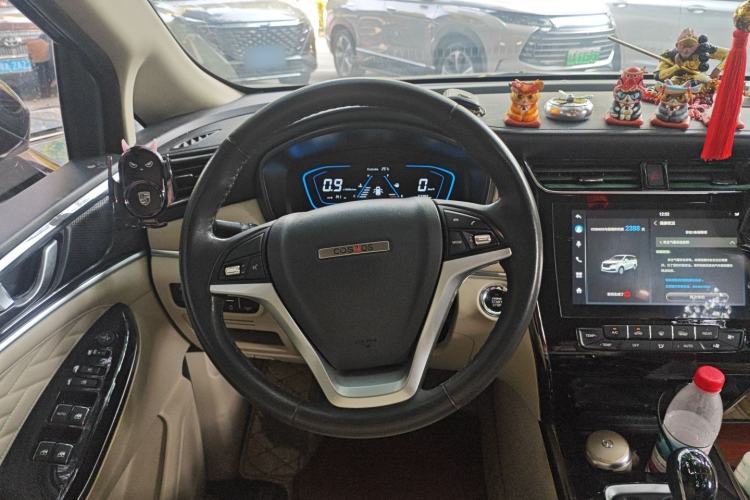 Used CHANGAN OSHAN Cosmos 2019 1.5T Manual Flagship Version China V Standard Steering Wheel