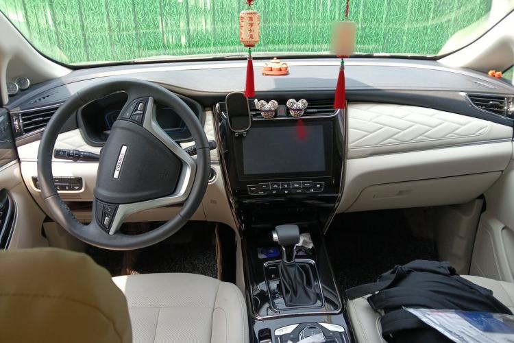 Used CHANGAN OSHAN Cosmos 2019 1.5T Automatic Flagship Version China VI Standard Center Console