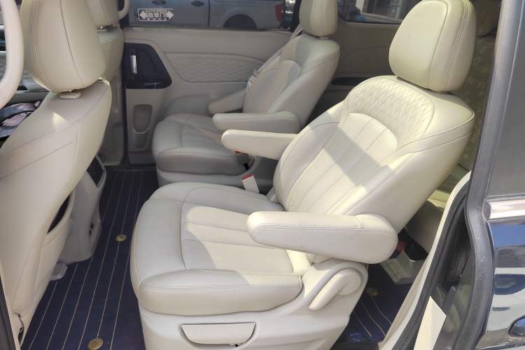 Used CHANGAN OSHAN Cosmos 2019 1.5T Manual Smart Version China V Standard Left Rear Seat