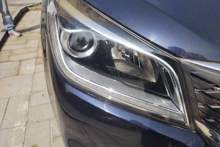 Used CHANGAN OSHAN Cosmos 2019 1.5T Manual Smart Version China V Standard Right Front Headlight