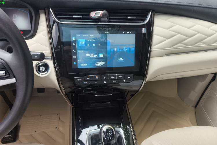 Used CHANGAN OSHAN Cosmos 2019 1.5T Manual Flagship Version China V Standard Audio And AC Panel