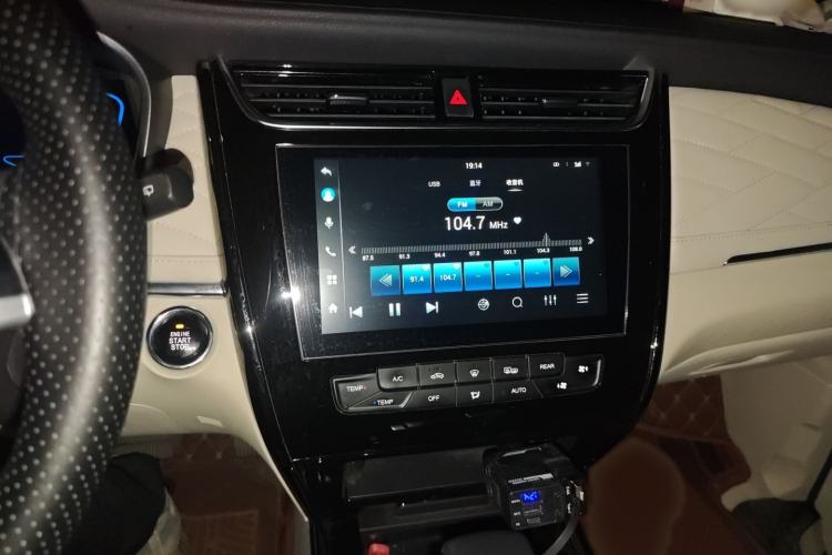 Used CHANGAN OSHAN Cosmos 2019 1.5T Automatic Flagship Version China VI Standard Audio And AC Panel