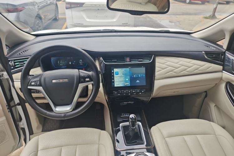 Used CHANGAN OSHAN Cosmos 2019 1.5T Manual Smart Version China V Standard Center Console