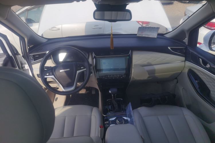 Used CHANGAN OSHAN Cosmos 2019 1.5T Automatic Flagship Version China VI Standard Center Console