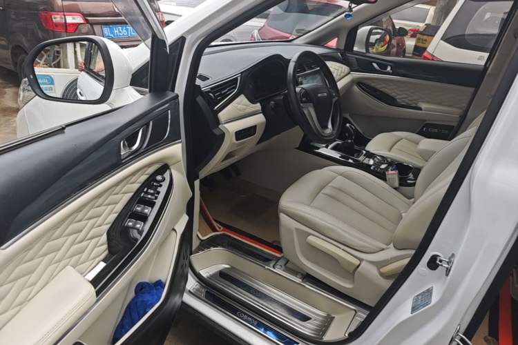 Used CHANGAN OSHAN Cosmos 2019 1.5T Manual Elite Version China V Standard Driver Seat