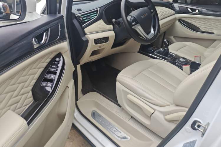 Used CHANGAN OSHAN Cosmos 2019 1.5T Manual Smart Version China V Standard Driver Seat