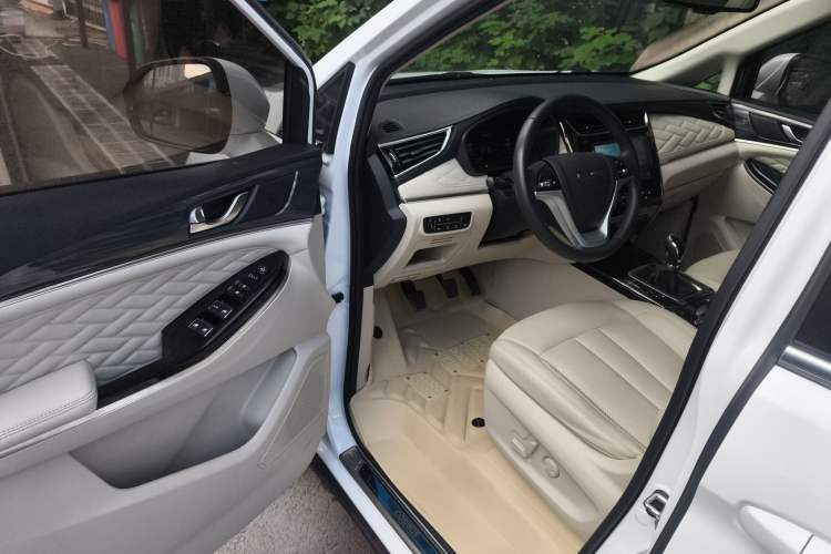 Used CHANGAN OSHAN Cosmos 2019 1.5T Manual Flagship Version China V Standard Driver Seat