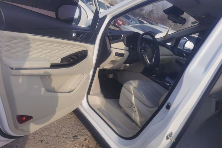 Used CHANGAN OSHAN Cosmos 2019 1.5T Automatic Flagship Version China VI Standard Driver Seat