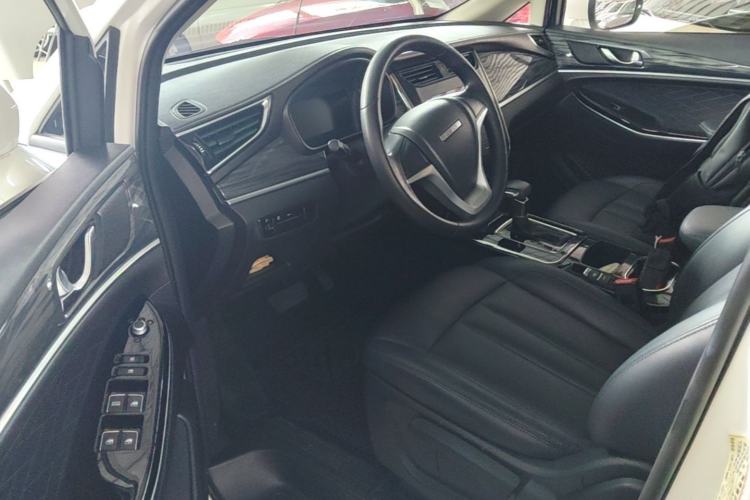 Used CHANGAN OSHAN Cosmos 2019 1.5T Automatic Comfort Edition China VI Standard Driver Seat