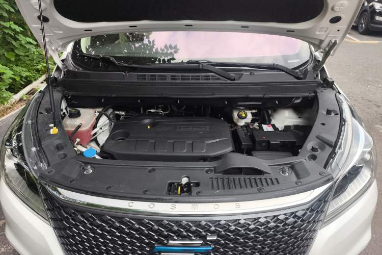 Used CHANGAN OSHAN Cosmos 2019 1.5T Manual Flagship Version China V Standard Engine Bay