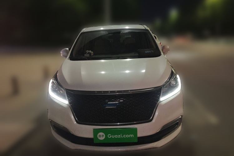 Used CHANGAN OSHAN Cosmos 2019 1.5T Automatic Flagship Version China VI Standard Exterior 1
