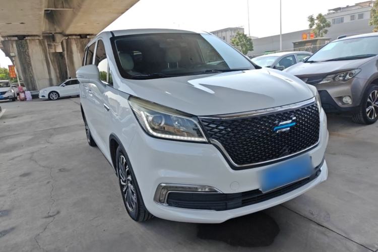 Used CHANGAN OSHAN Cosmos 2019 1.5T Automatic Flagship Version China VI Standard Front Right 45 Deg