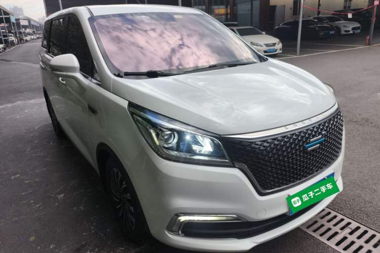 Used CHANGAN OSHAN Cosmos 2019 1.5T Manual Flagship Version China V Standard Front Right 45 Deg