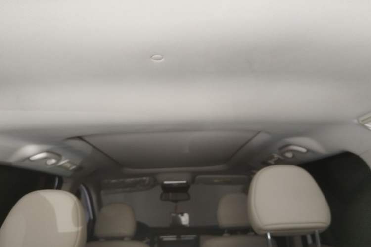 Used CHANGAN OSHAN Cosmos 2019 1.5T Automatic Smart Version China VI Standard Headliner