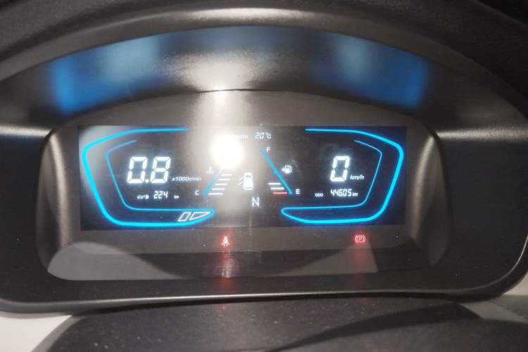 Used CHANGAN OSHAN Cosmos 2019 1.5T Automatic Smart Version China VI Standard Instrument Cluster