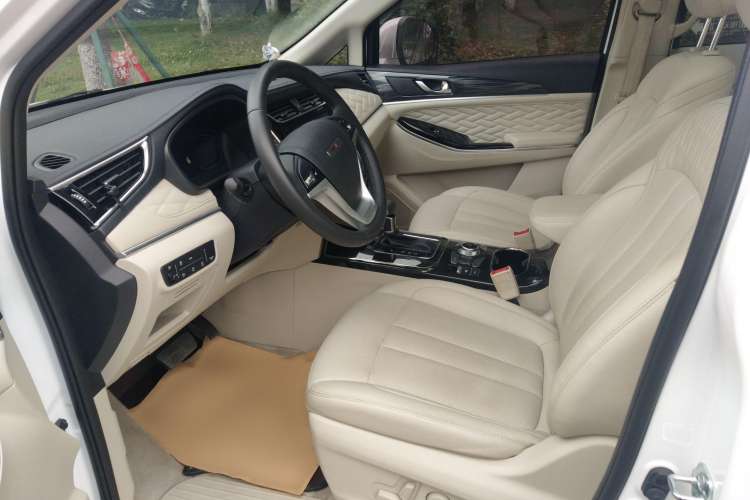 Used CHANGAN OSHAN Cosmos 2019 1.5T Automatic Flagship Version China VI Standard Interior 2