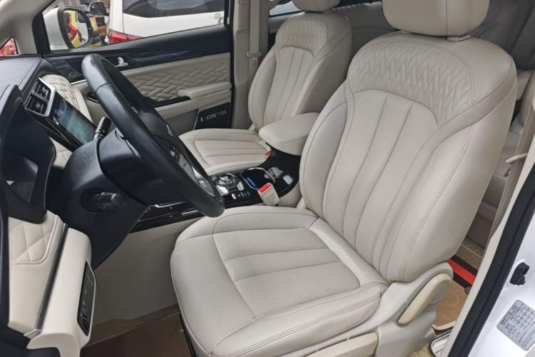 Used CHANGAN OSHAN Cosmos 2019 1.5T Manual Elite Version China V Standard Left Front Seat