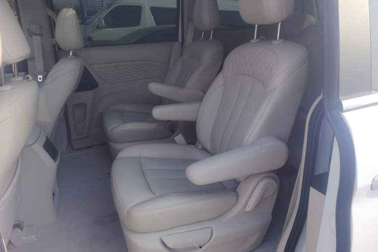 Used CHANGAN OSHAN Cosmos 2019 1.5T Automatic Flagship Version China VI Standard Left Rear Seat
