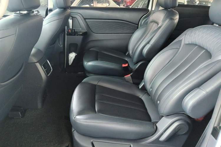 Used CHANGAN OSHAN Cosmos 2019 1.5T Automatic Comfort Edition China VI Standard Left Rear Seat
