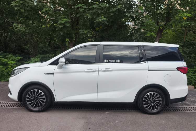 Used CHANGAN OSHAN Cosmos 2019 1.5T Manual Flagship Version China V Standard Left Side