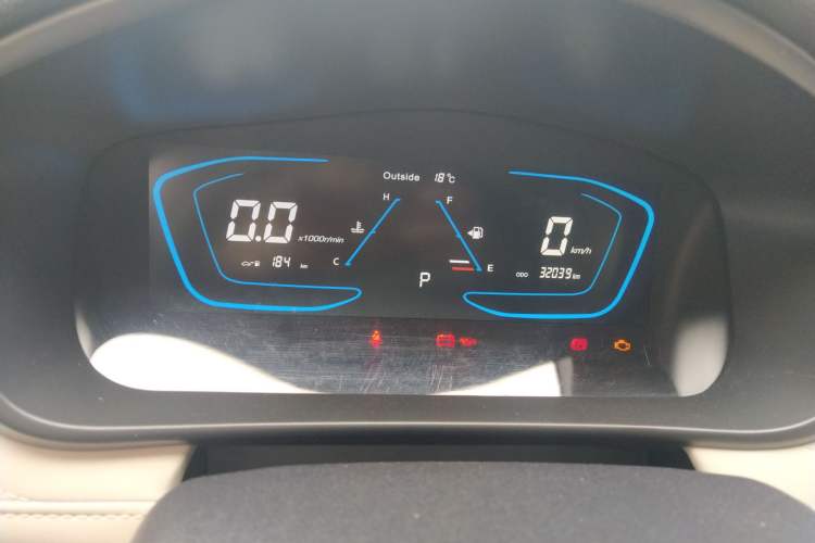 Used CHANGAN OSHAN Cosmos 2019 1.5T Automatic Flagship Version China VI Standard Odometer Close Up