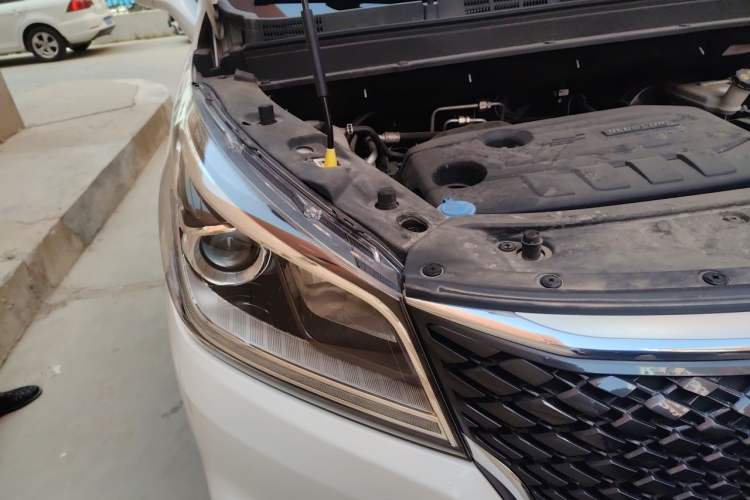 Used CHANGAN OSHAN Cosmos 2019 1.5T Manual Smart Version China V Standard Right Front Headlight
