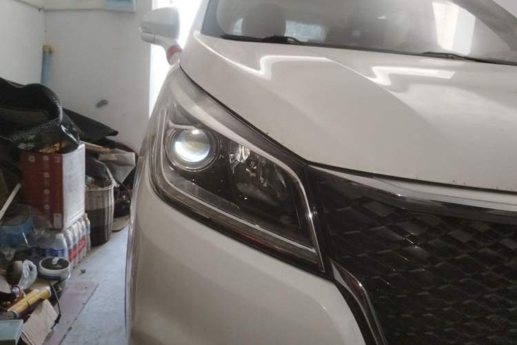 Used CHANGAN OSHAN Cosmos 2019 1.5T Automatic Smart Version China VI Standard Right Front Headlight