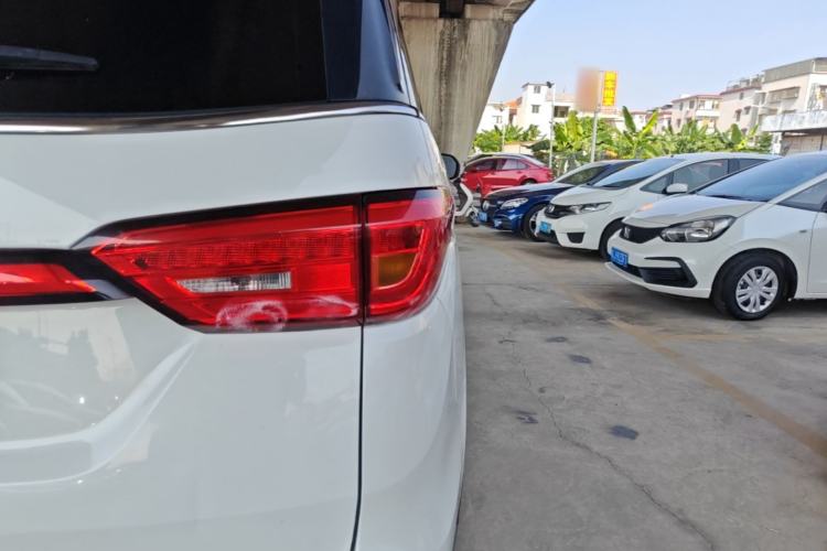Used CHANGAN OSHAN Cosmos 2019 1.5T Automatic Flagship Version China VI Standard Right Rear Taillight