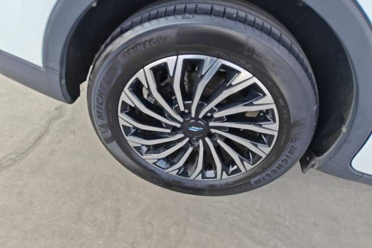 Used CHANGAN OSHAN Cosmos 2019 1.5T Automatic Flagship Version China VI Standard Right Rear Wheel Hub